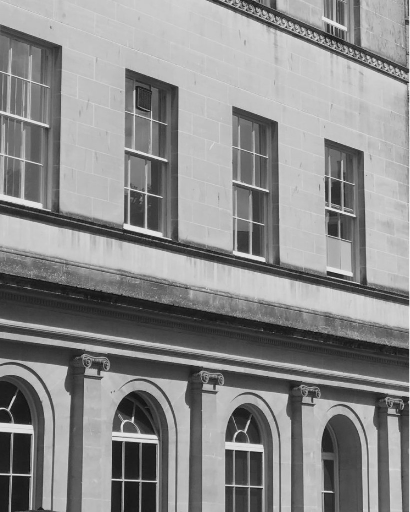 Stone terrace facade with sash windows in Bath
